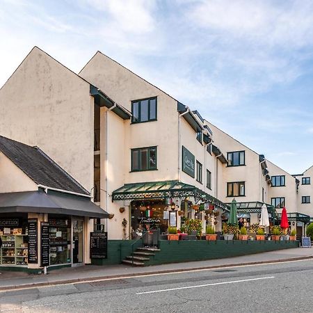 Luxury 2 Bed Room Lake View Apt Bowness Parking Buitenkant foto